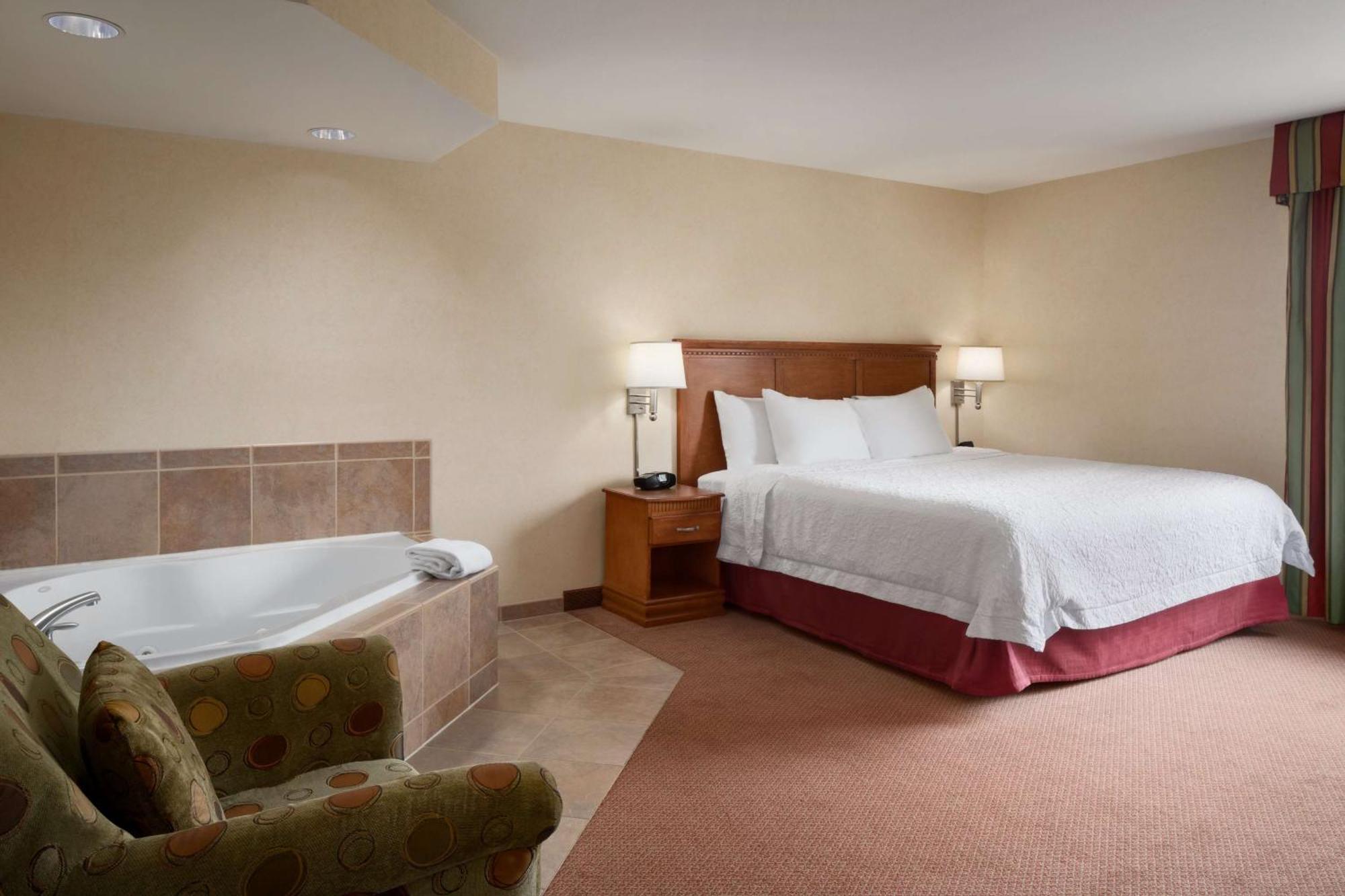 Hampton Inn Belle Vernon מראה חיצוני תמונה