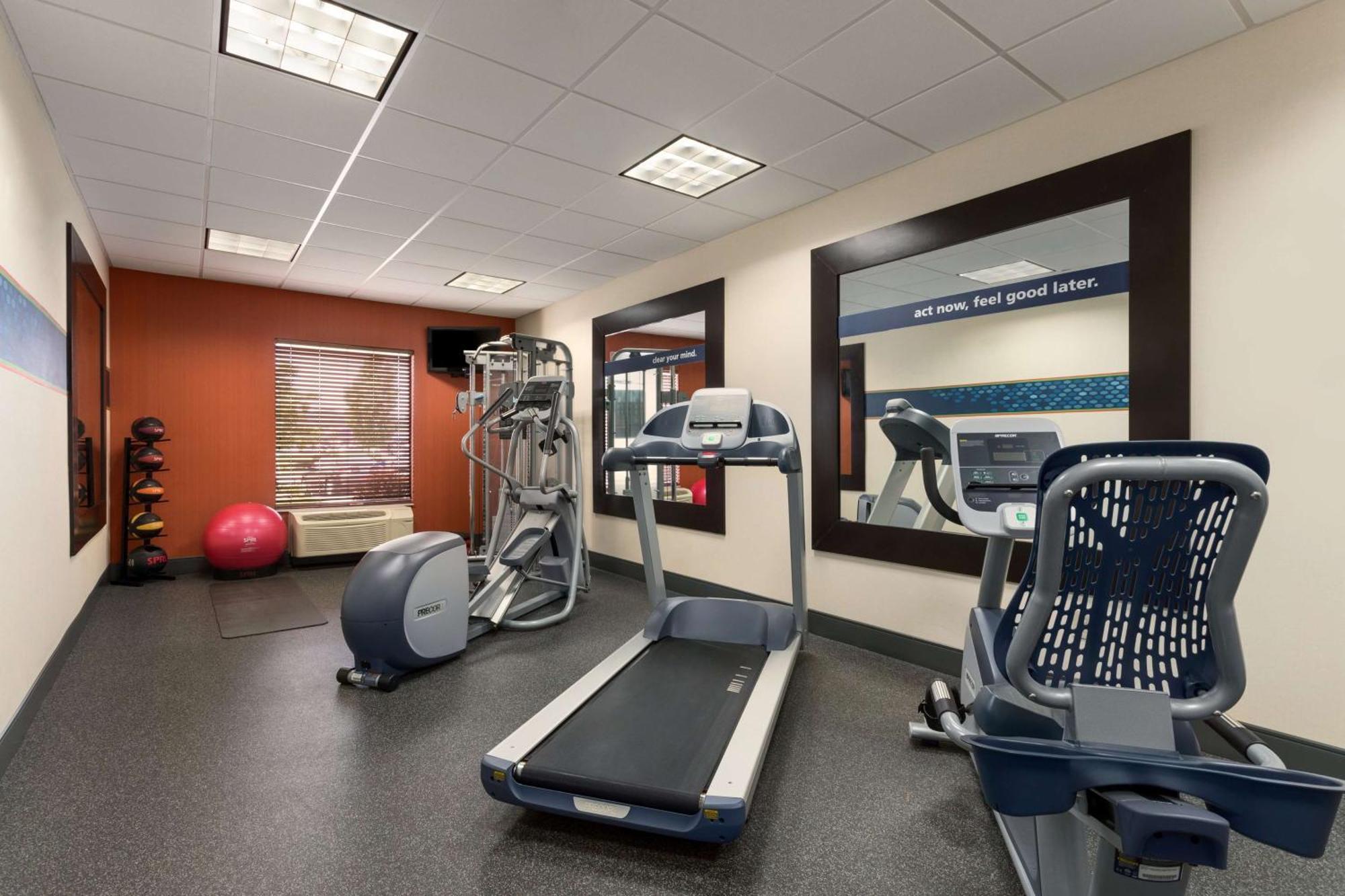 Hampton Inn Belle Vernon מראה חיצוני תמונה