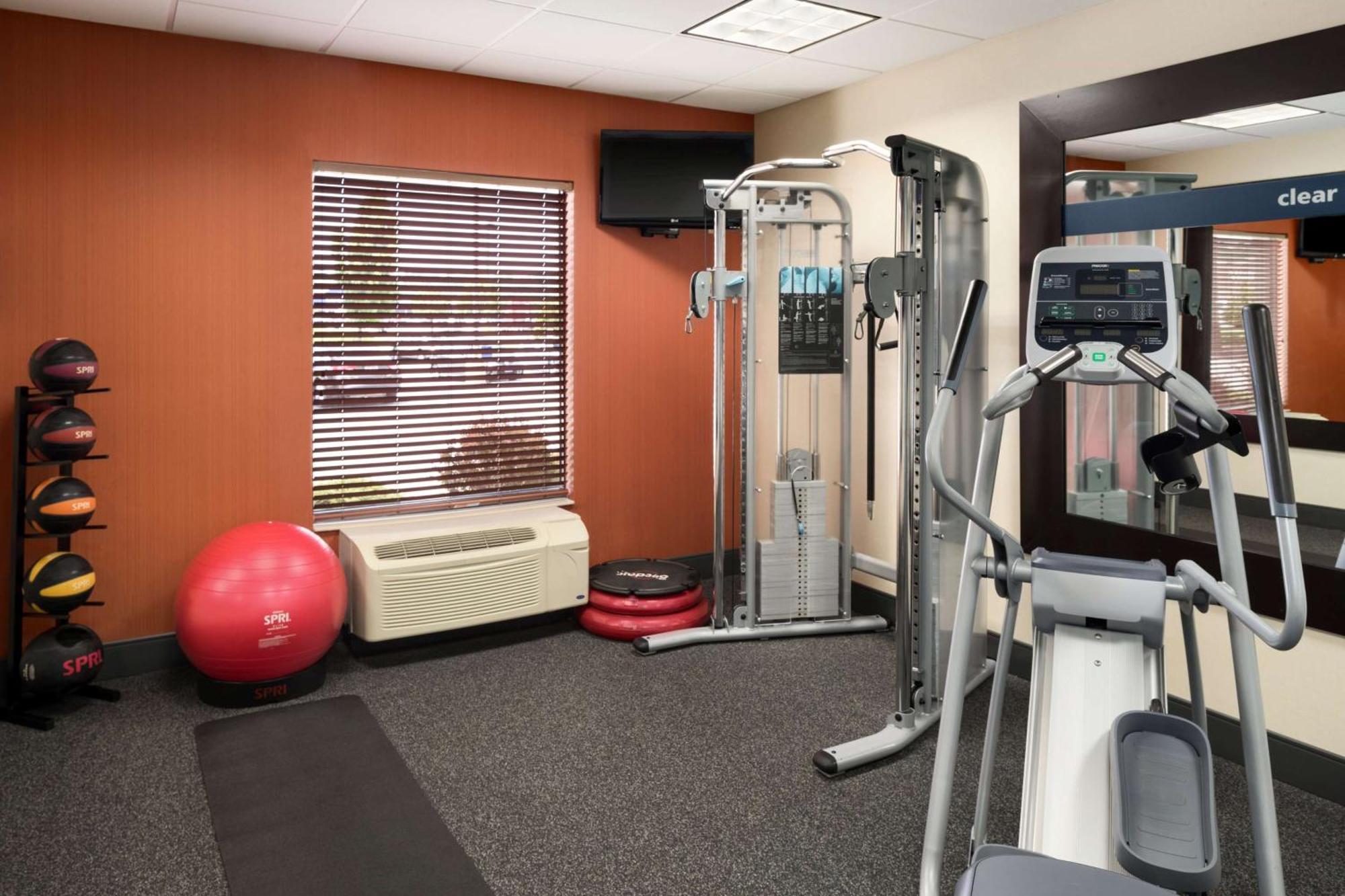 Hampton Inn Belle Vernon מראה חיצוני תמונה