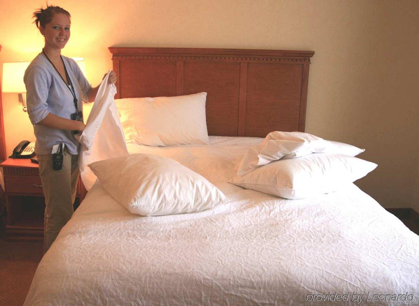 Hampton Inn Belle Vernon חדר תמונה