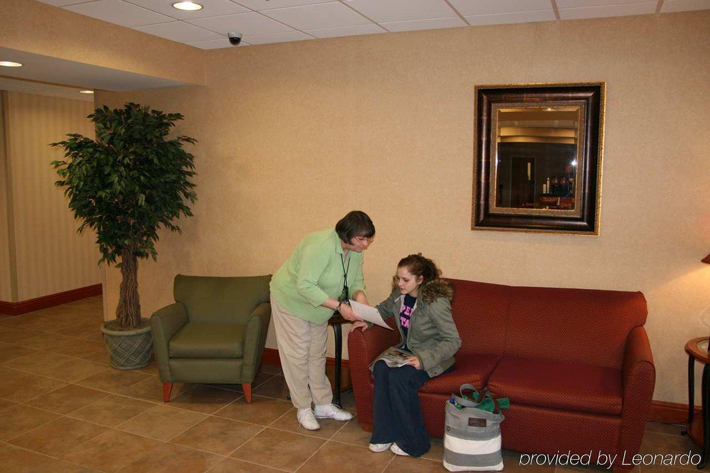 Hampton Inn Belle Vernon מראה פנימי תמונה