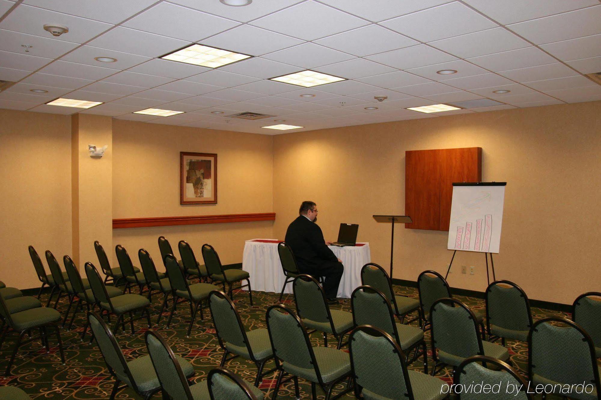 Hampton Inn Belle Vernon מתקנים תמונה